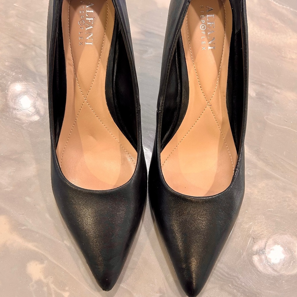Alfani step and flex heels black 7.5